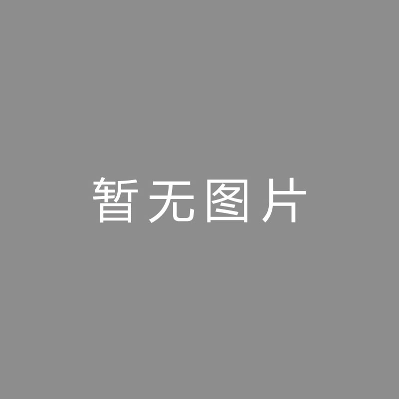 🏆拍摄 (Filming, Shooting)冈比亚队球员因供氧问题在飞机上晕倒